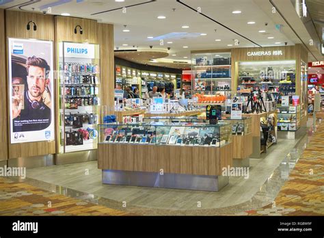 changi airport electronics shop.